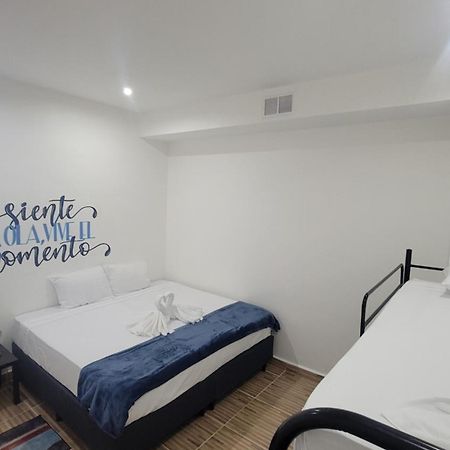 Surfo House Hotel & Hostel Tamarindo Bagian luar foto
