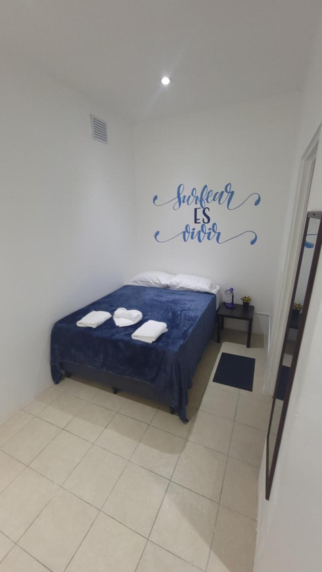 Surfo House Hotel & Hostel Tamarindo Bagian luar foto