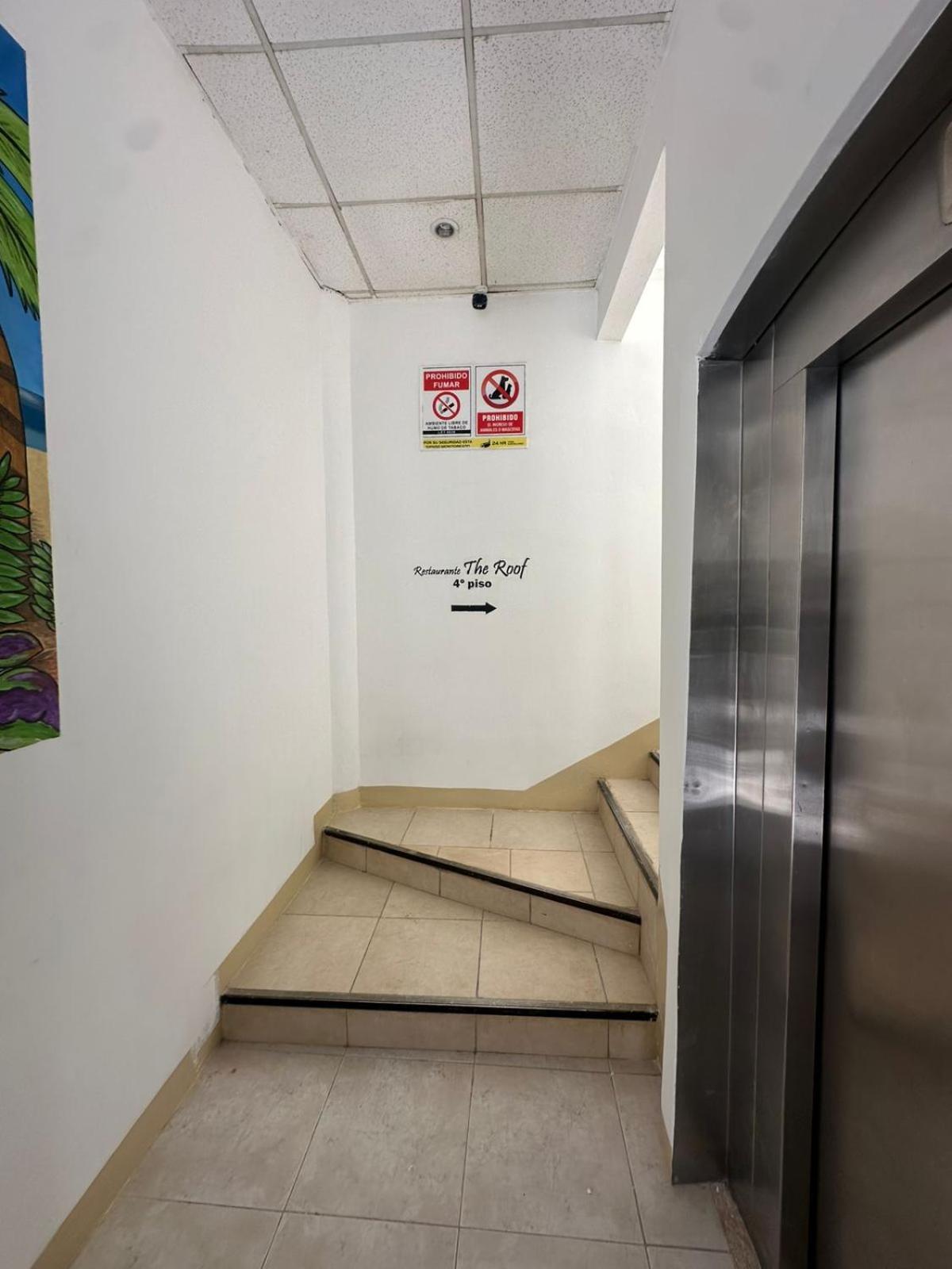 Surfo House Hotel & Hostel Tamarindo Bagian luar foto