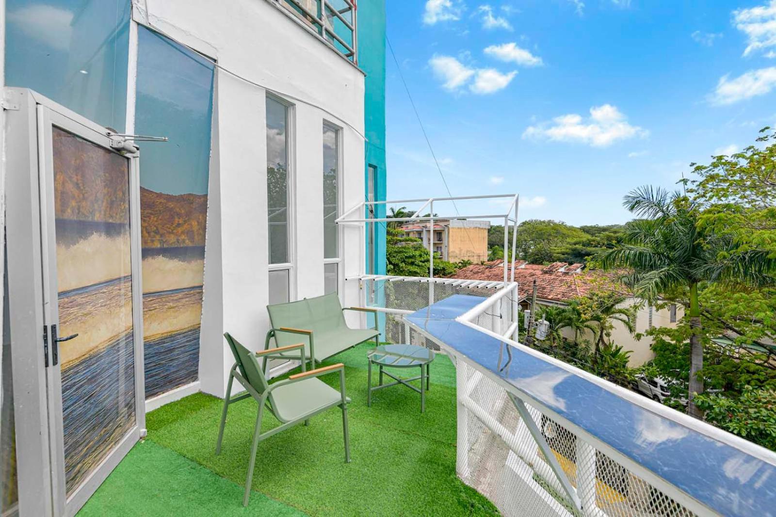 Surfo House Hotel & Hostel Tamarindo Bagian luar foto
